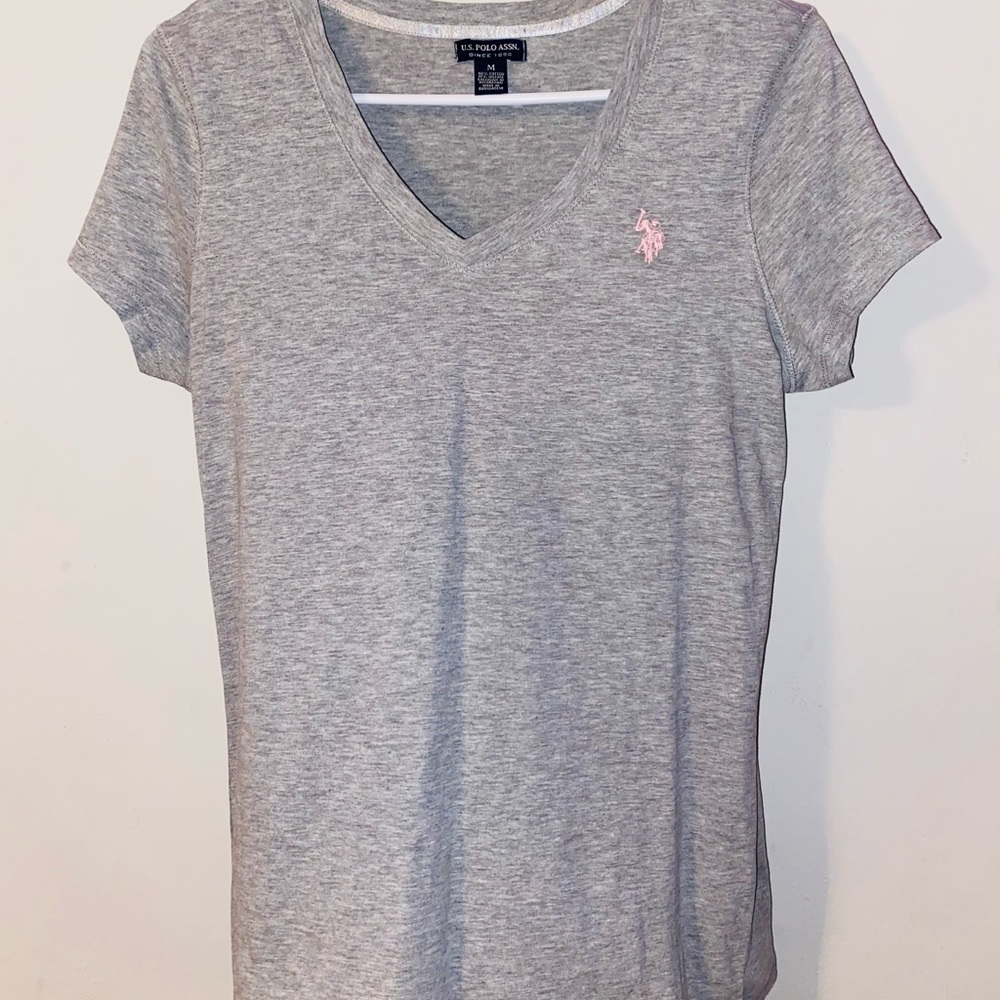 Plain gray shirt sleeve polo shirt
